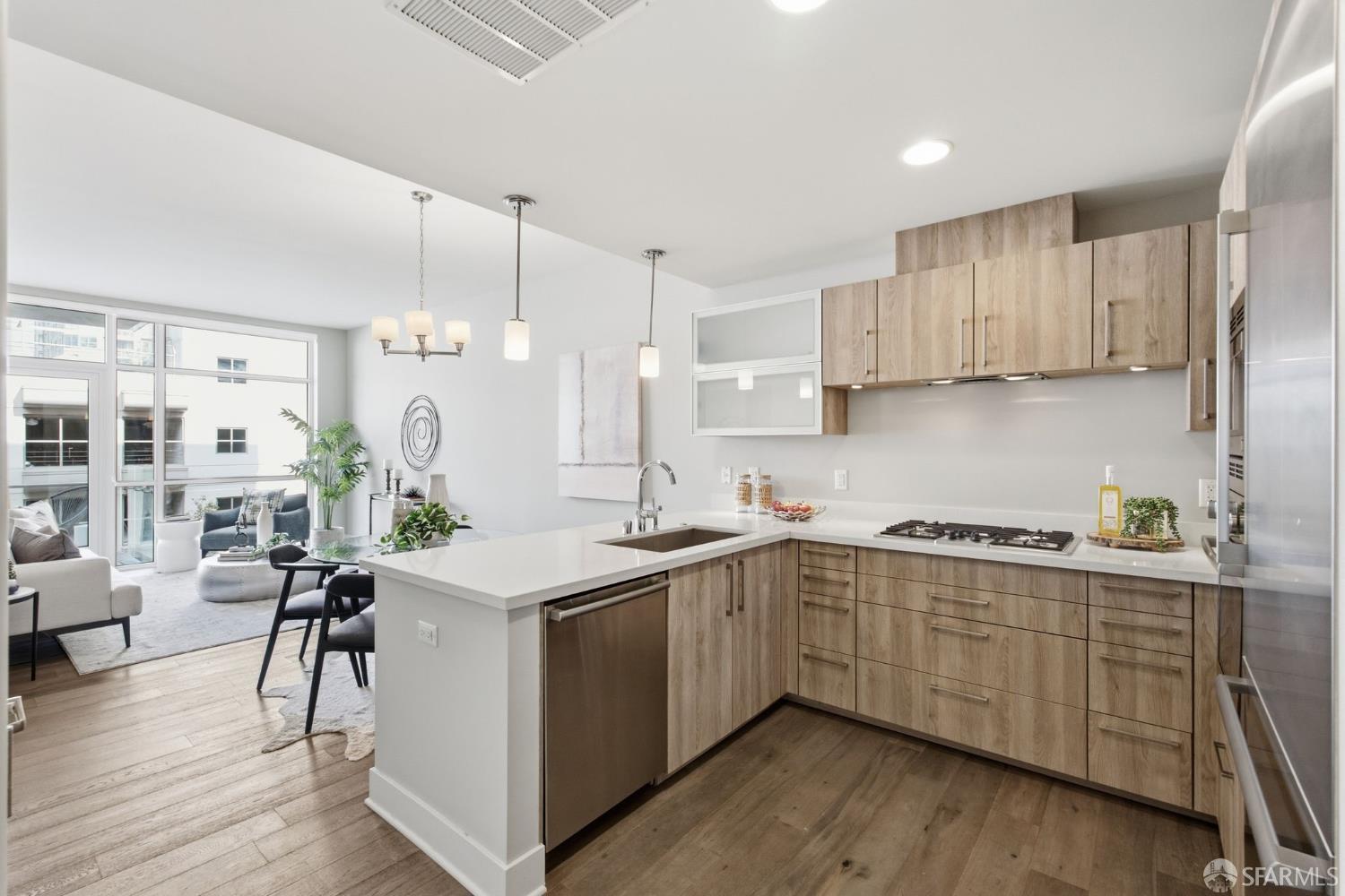 72 Townsend Street 401