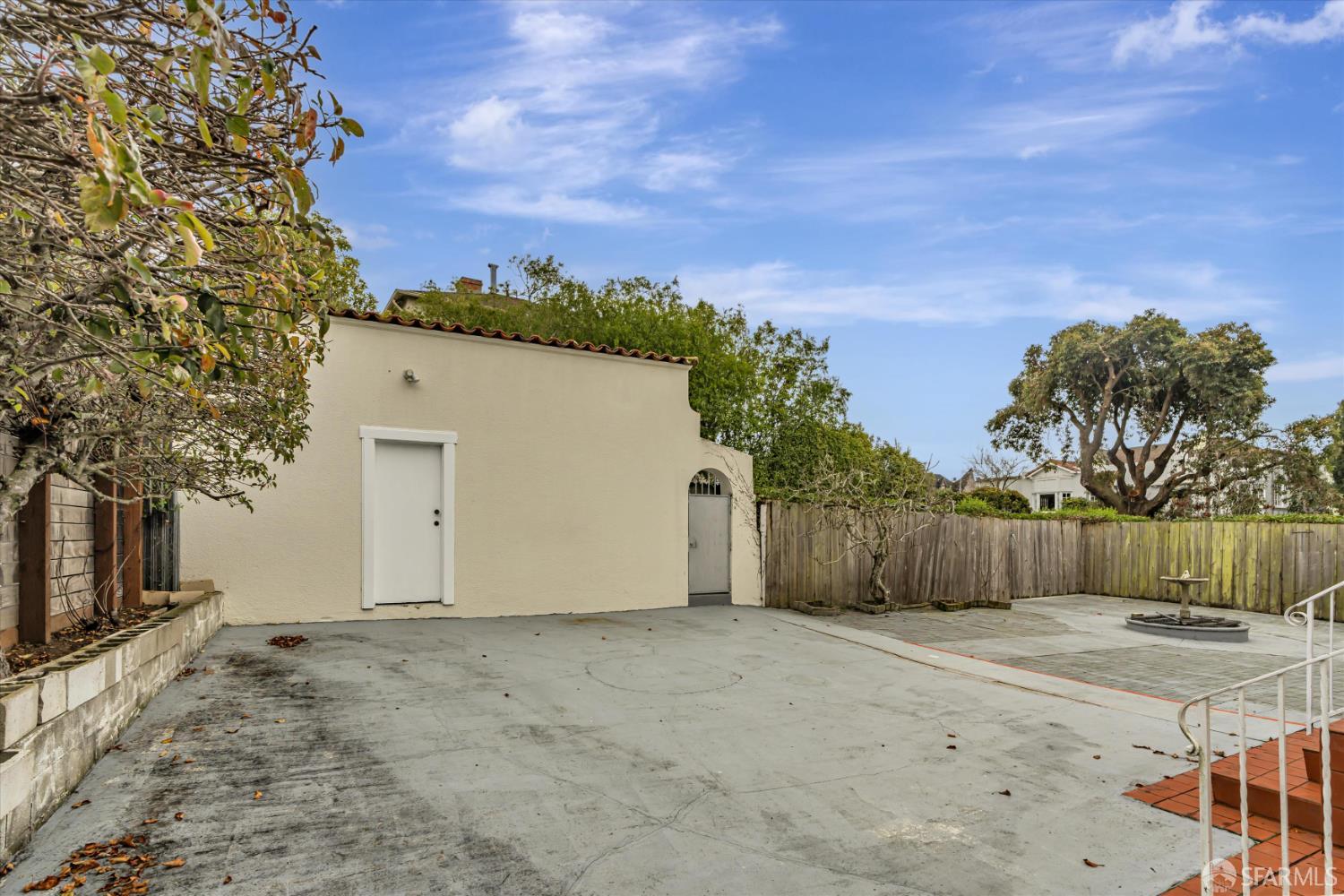 95 Junipero Serra Boulevard