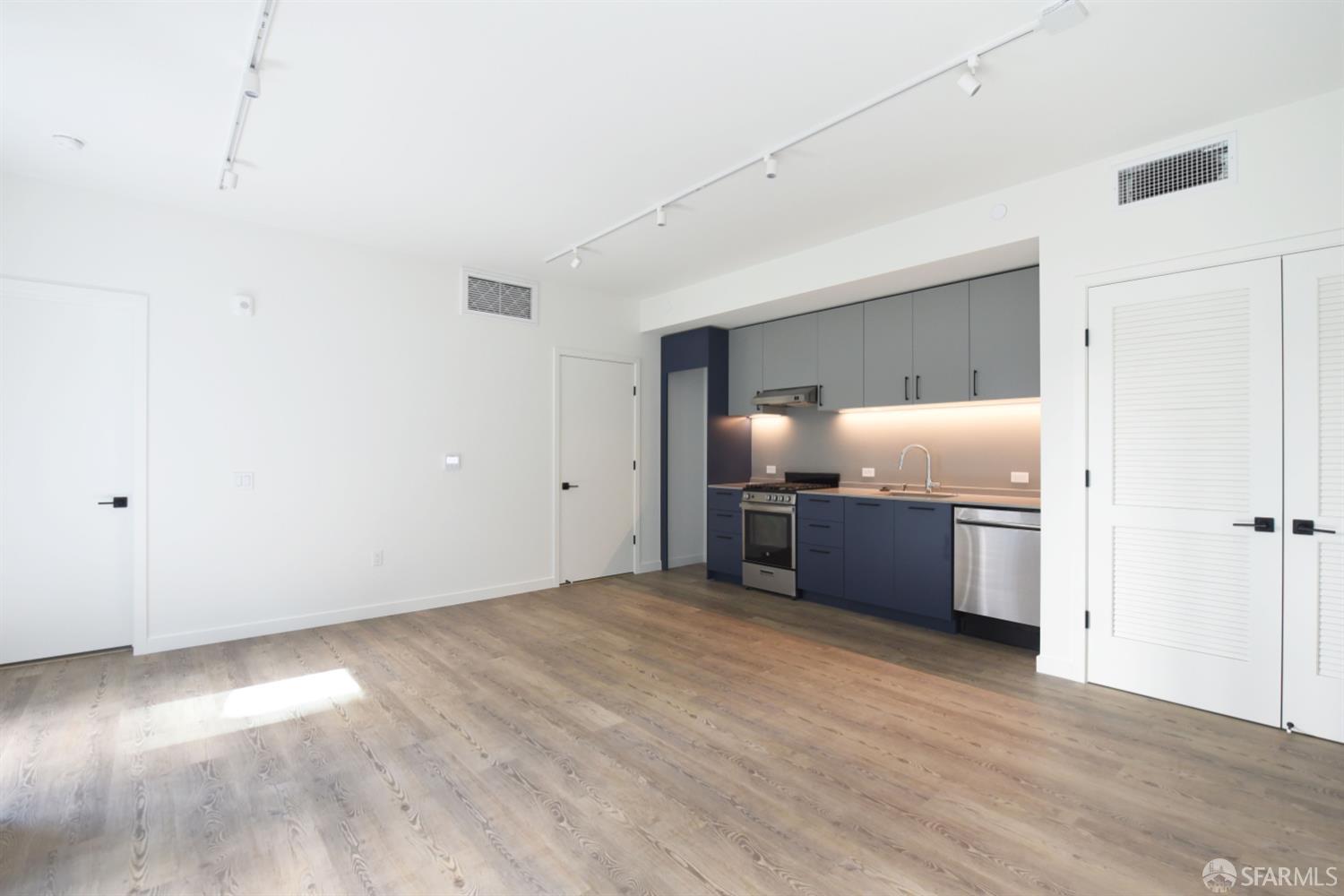 395 6th Street BM3
