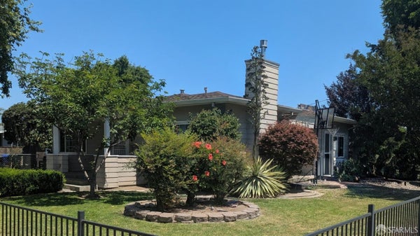21492 MONTGOMERY AVE, CHERRYLAND, CA 94541 - Image 781edcbb96a891d594caf687a426b3b7/285339418