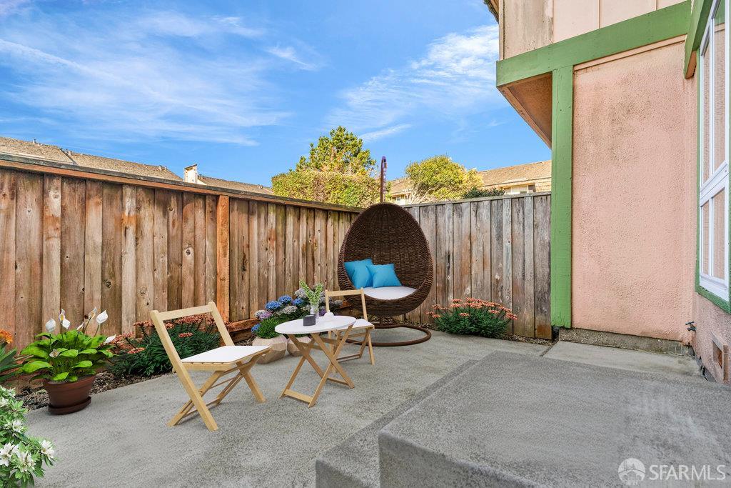 South San Francisco, California 94080, United States, 2 Bedrooms Bedrooms, ,2 BathroomsBathrooms,Residential,Active,251100