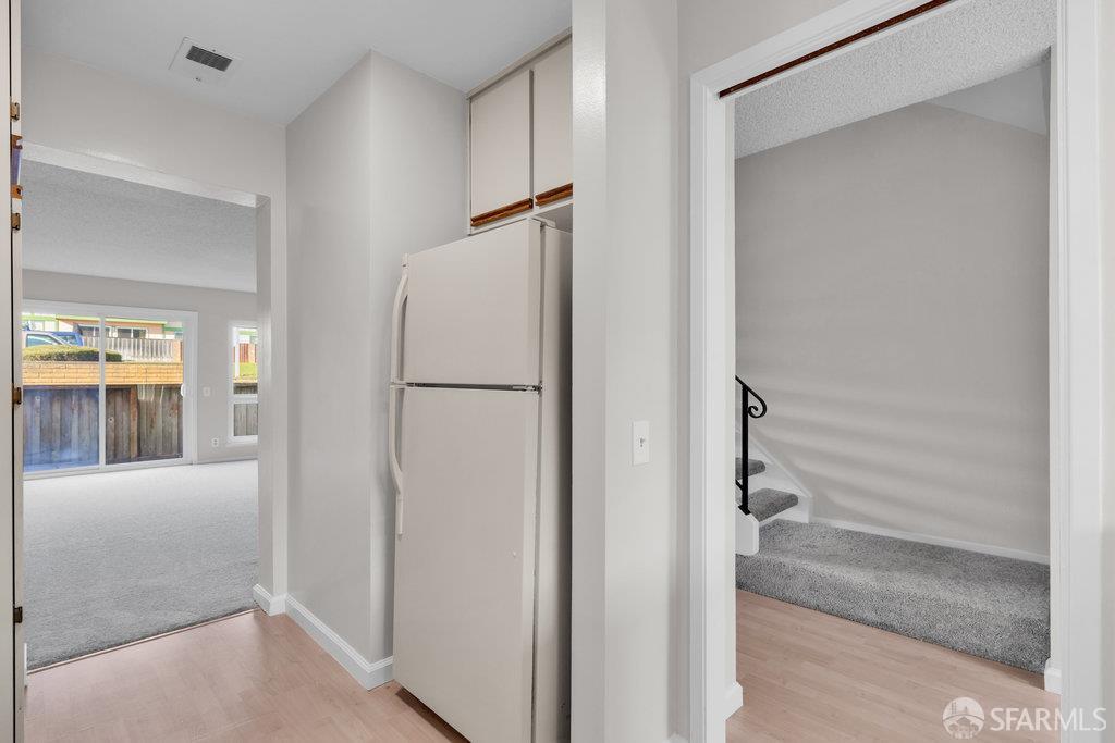 South San Francisco, California 94080, United States, 2 Bedrooms Bedrooms, ,2 BathroomsBathrooms,Residential,Active,251100