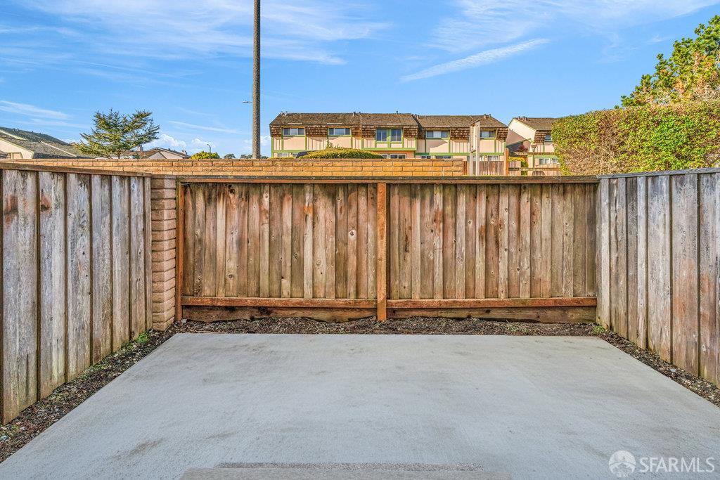 South San Francisco, California 94080, United States, 2 Bedrooms Bedrooms, ,2 BathroomsBathrooms,Residential,Active,251100