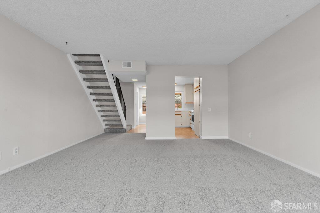 South San Francisco, California 94080, United States, 2 Bedrooms Bedrooms, ,2 BathroomsBathrooms,Residential,Active,251100