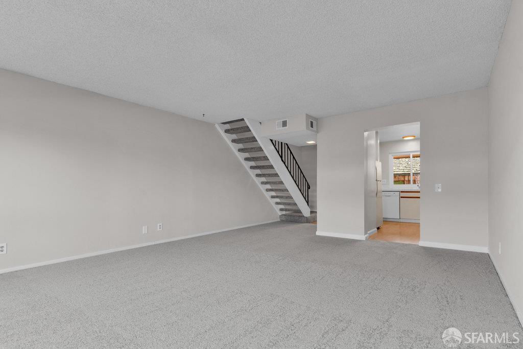 South San Francisco, California 94080, United States, 2 Bedrooms Bedrooms, ,2 BathroomsBathrooms,Residential,Active,251100