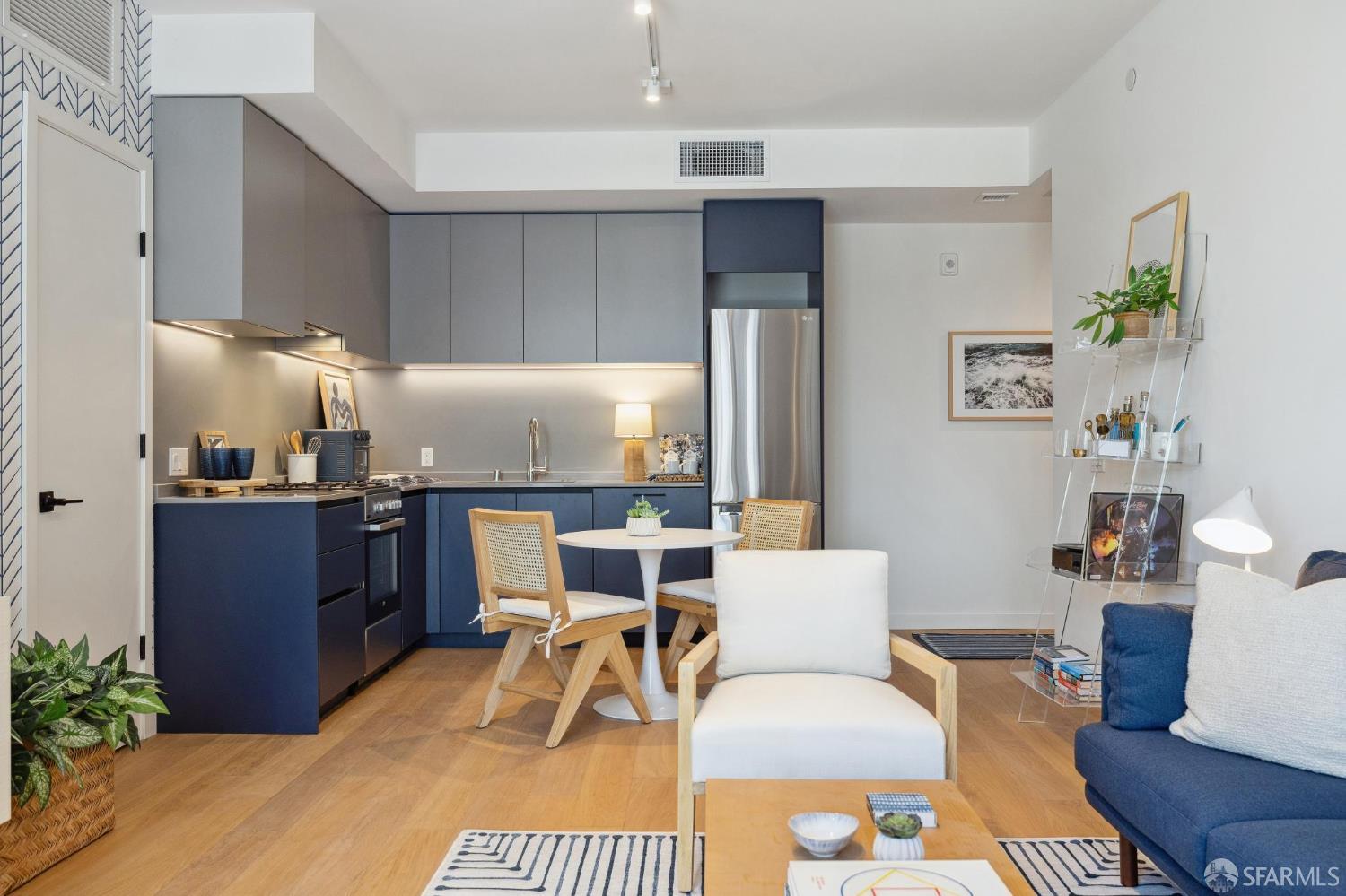 988 Harrison Street CK4