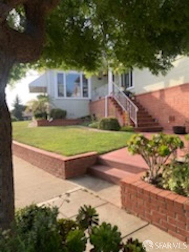 3001 Brookfield Avenue, Oakland CA 94605
