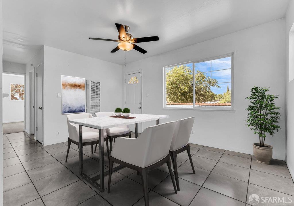 Pittsburg, California 94565, United States, 4 Bedrooms Bedrooms, ,2 BathroomsBathrooms,Residential,Pending,208895