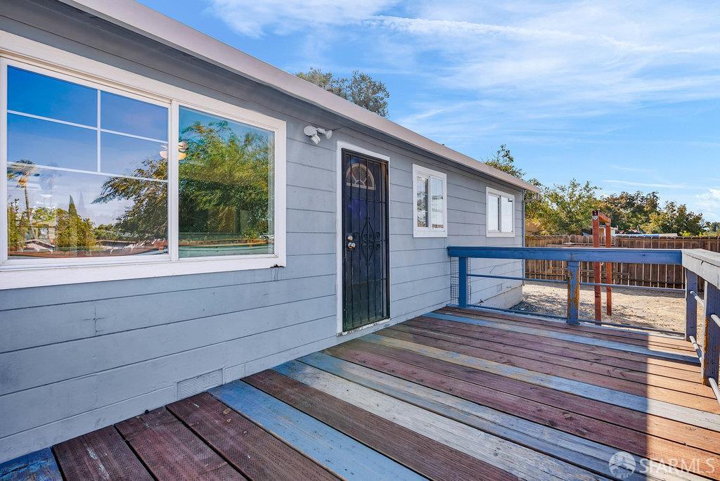 Pittsburg, California 94565, United States, 4 Bedrooms Bedrooms, ,2 BathroomsBathrooms,Residential,Pending,208895