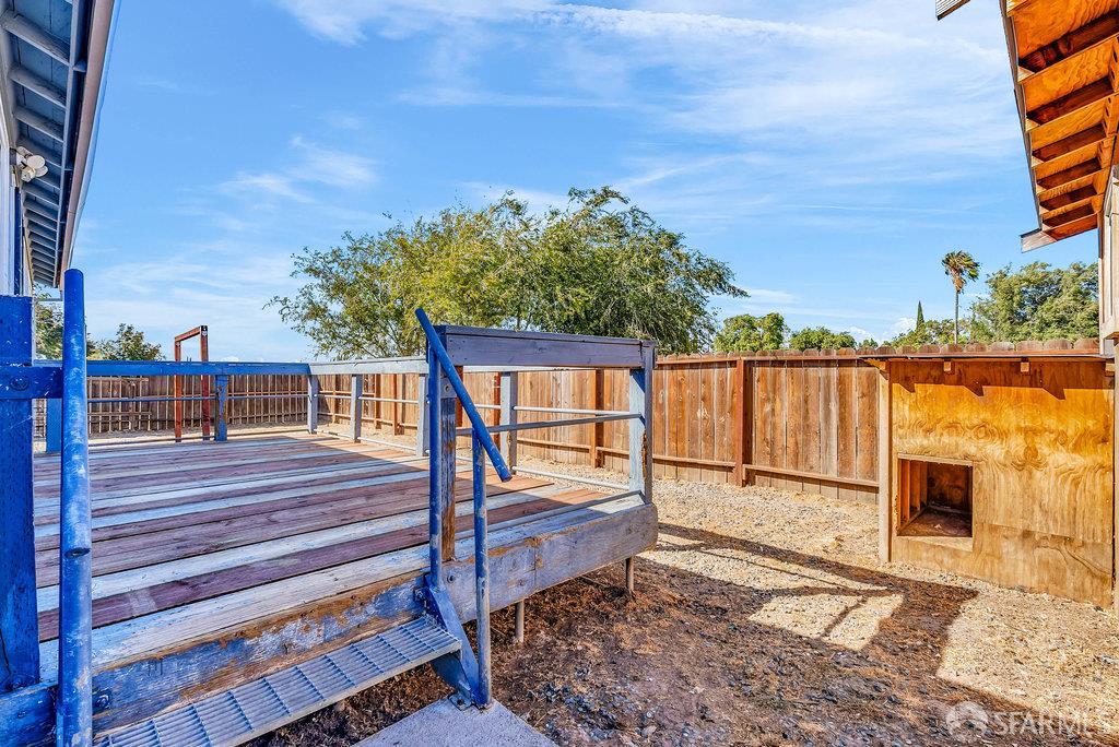 Pittsburg, California 94565, United States, 4 Bedrooms Bedrooms, ,2 BathroomsBathrooms,Residential,Pending,208895