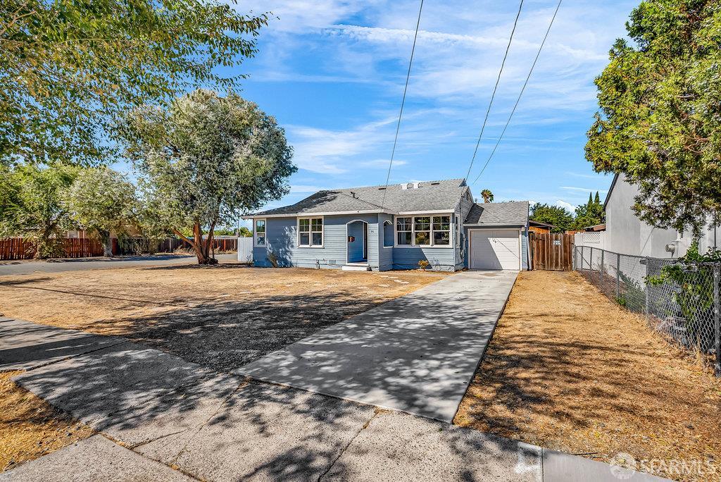 Pittsburg, California 94565, United States, 4 Bedrooms Bedrooms, ,2 BathroomsBathrooms,Residential,Pending,208895