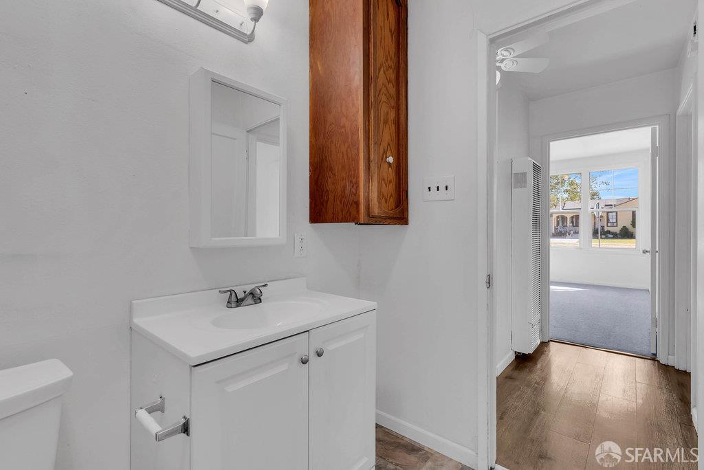 Pittsburg, California 94565, United States, 4 Bedrooms Bedrooms, ,2 BathroomsBathrooms,Residential,Pending,208895