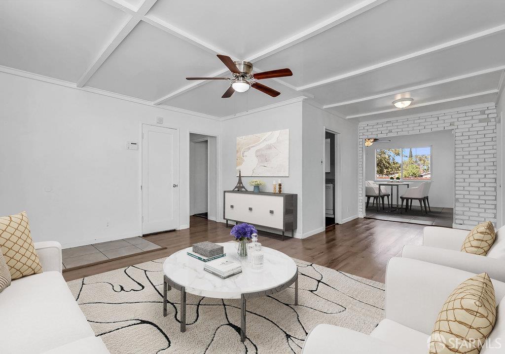 Pittsburg, California 94565, United States, 4 Bedrooms Bedrooms, ,2 BathroomsBathrooms,Residential,Pending,208895