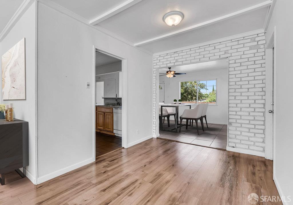 Pittsburg, California 94565, United States, 4 Bedrooms Bedrooms, ,2 BathroomsBathrooms,Residential,Pending,208895