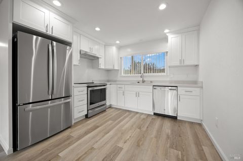 Property photo of 260 merrydale road 14, san rafael, CA 94903