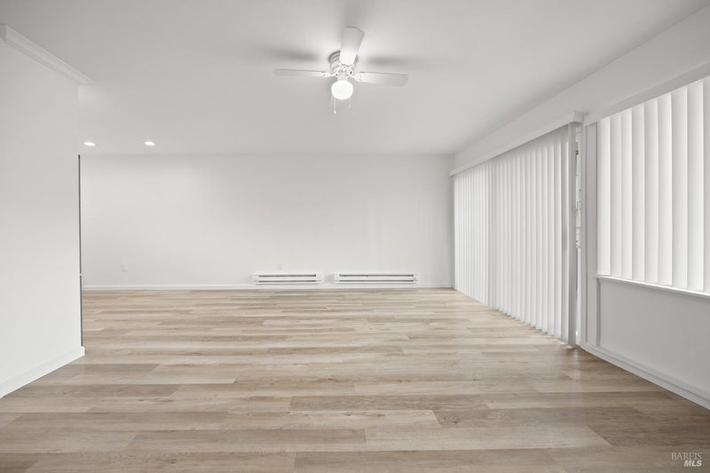 260 Merrydale Road 14