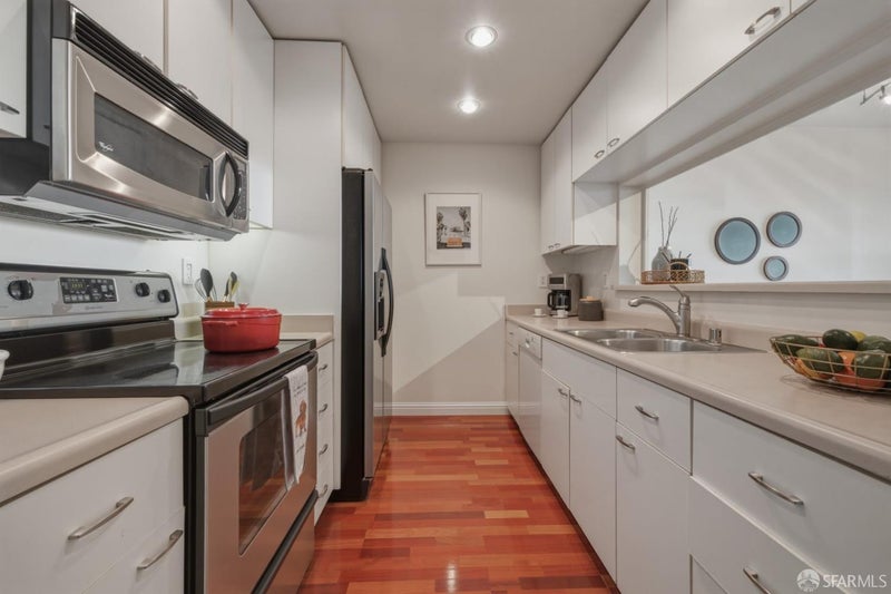 300 3rd Street 1211