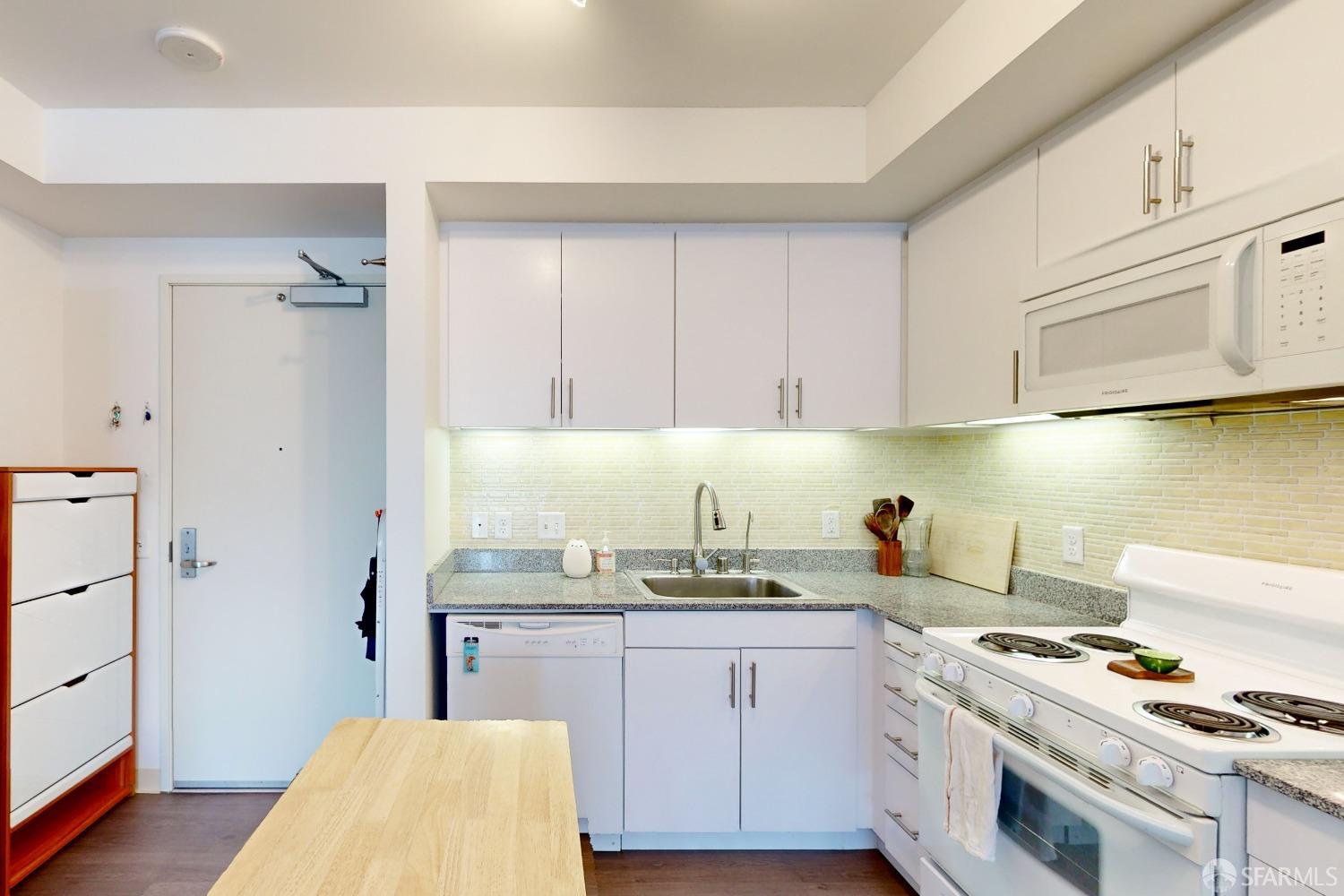 1400 Mission Street 1303