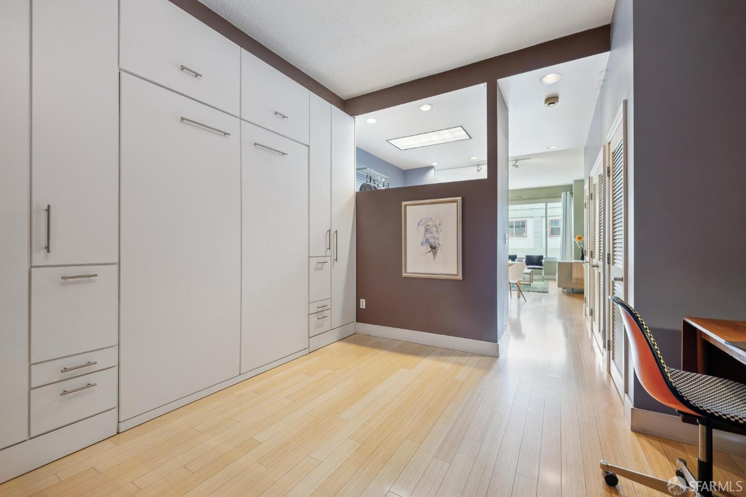 220 Lombard Street 222