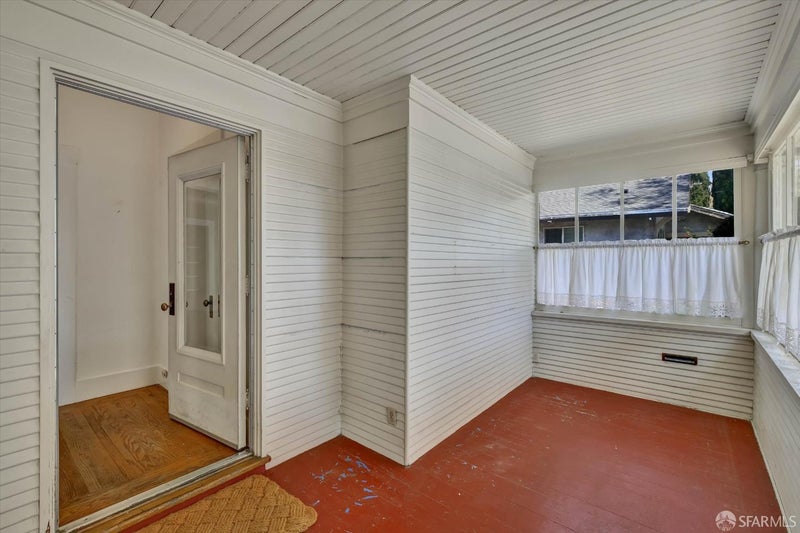 454 B Street