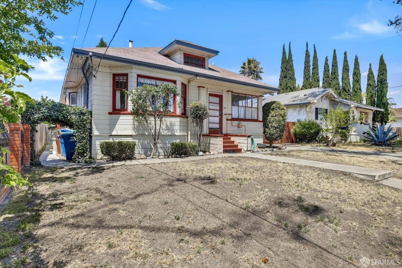 454 B Street