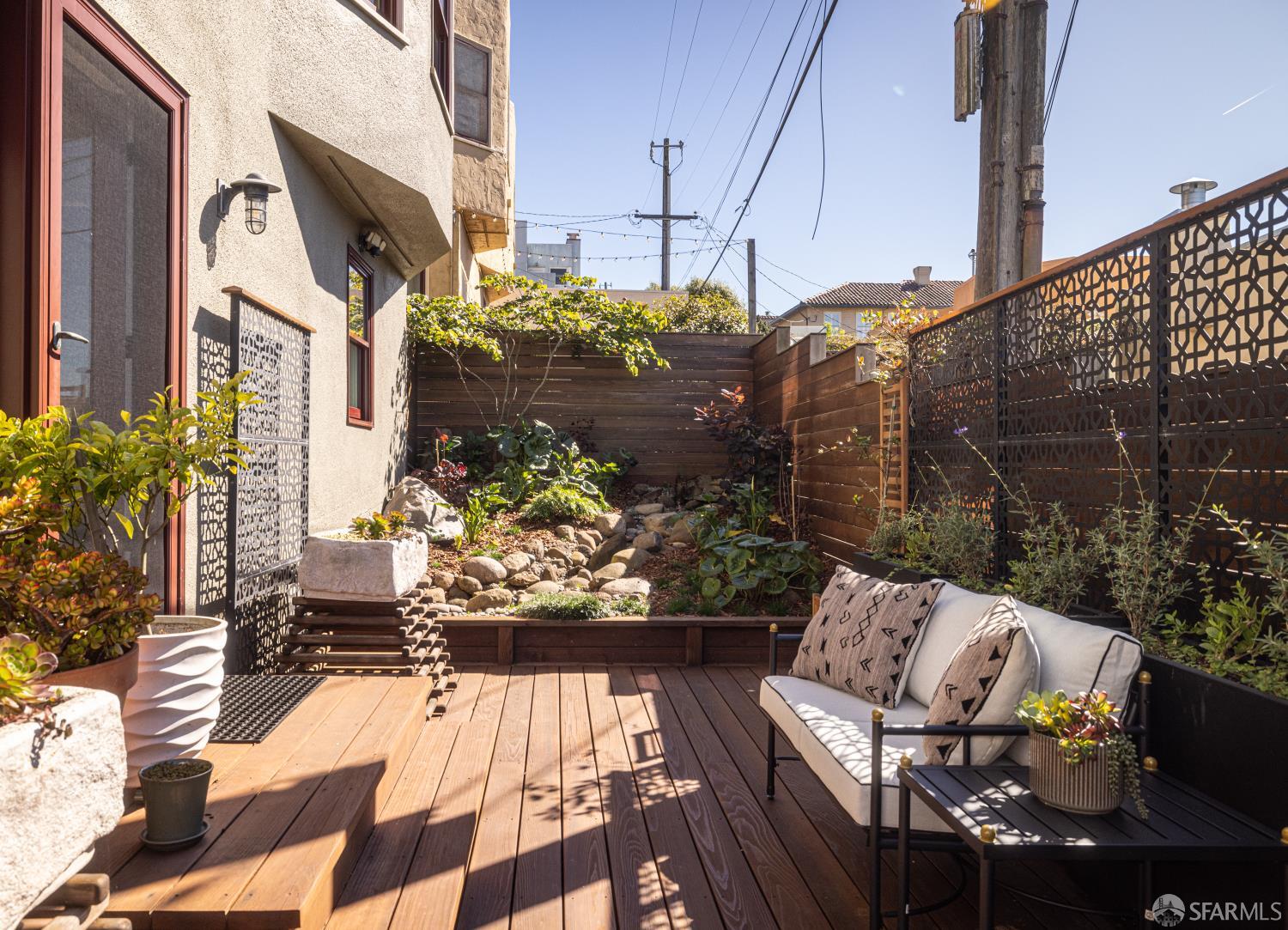 San Francisco, California 94127, United States, 4 Bedrooms Bedrooms, ,2 BathroomsBathrooms,Residential,Pending,232389