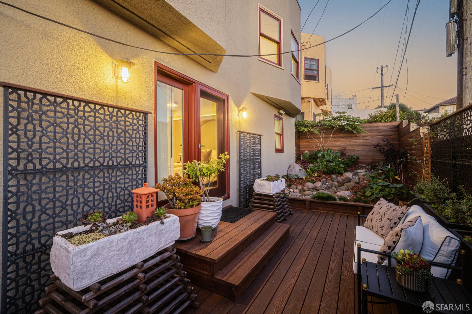 San Francisco, California 94127, United States, 4 Bedrooms Bedrooms, ,2 BathroomsBathrooms,Residential,Pending,232389