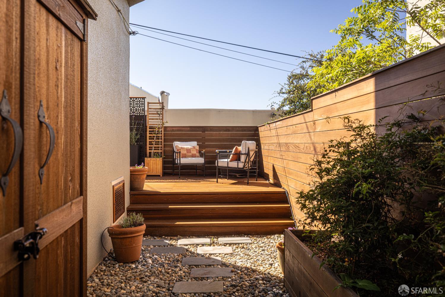 San Francisco, California 94127, United States, 4 Bedrooms Bedrooms, ,2 BathroomsBathrooms,Residential,Pending,232389