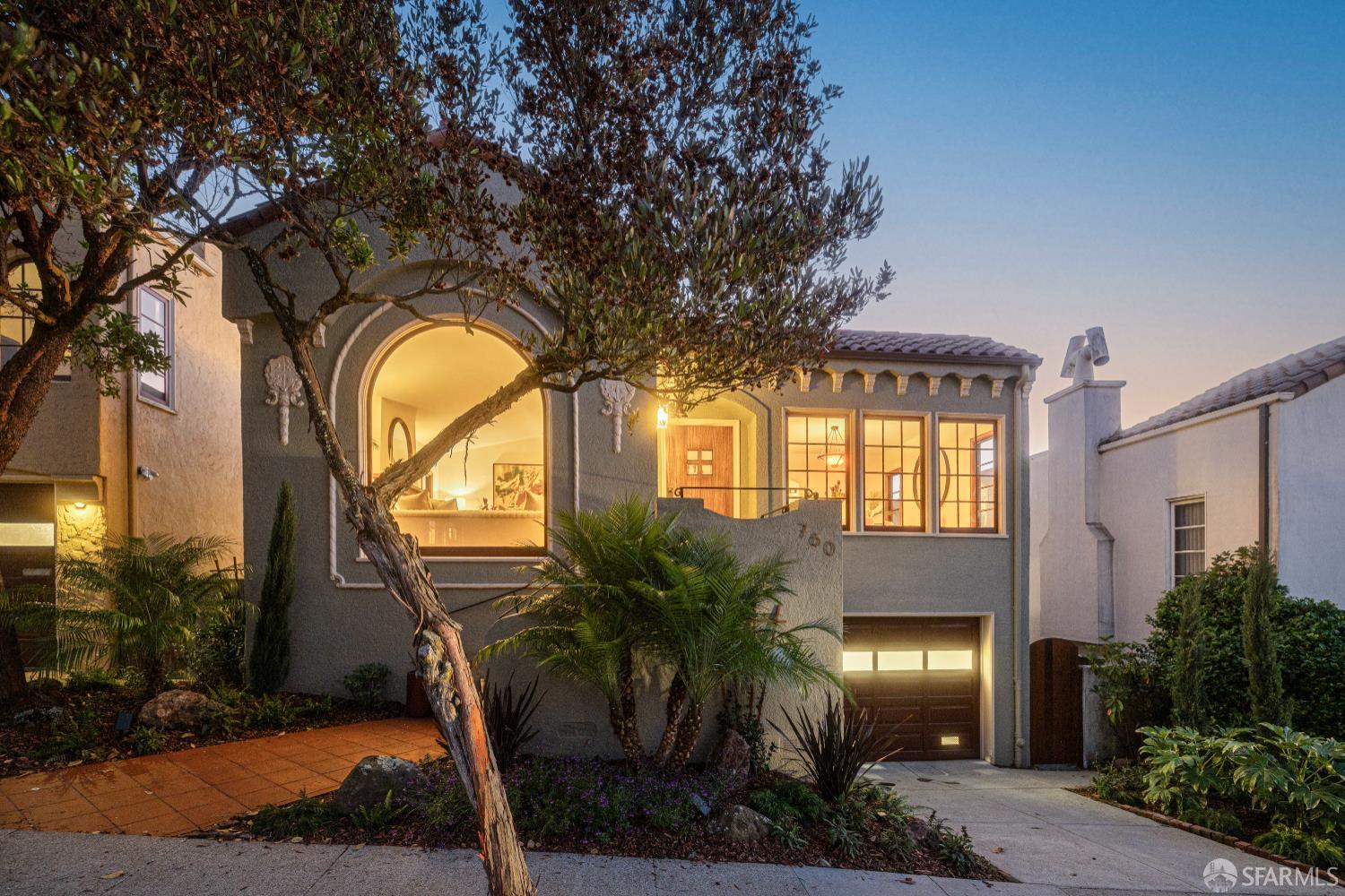 San Francisco, California 94127, United States, 4 Bedrooms Bedrooms, ,2 BathroomsBathrooms,Residential,Pending,232389