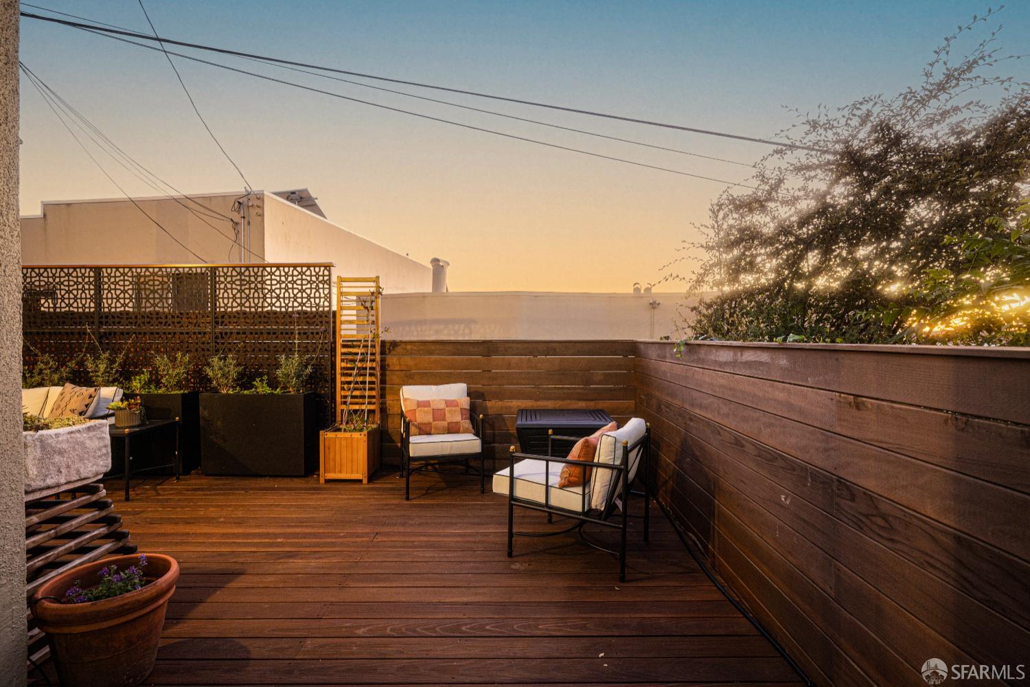 San Francisco, California 94127, United States, 4 Bedrooms Bedrooms, ,2 BathroomsBathrooms,Residential,Pending,232389