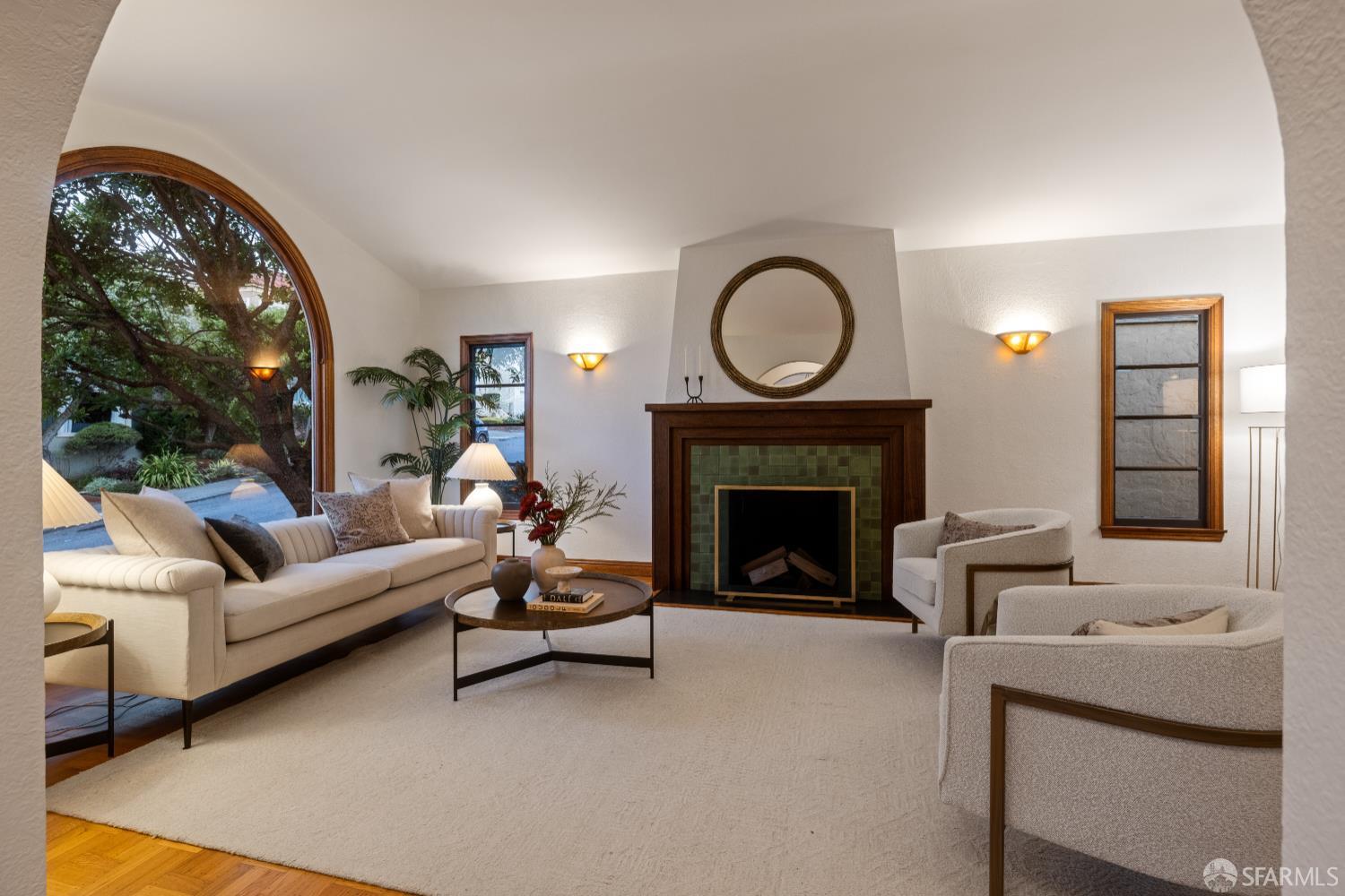 San Francisco, California 94127, United States, 4 Bedrooms Bedrooms, ,2 BathroomsBathrooms,Residential,Pending,232389