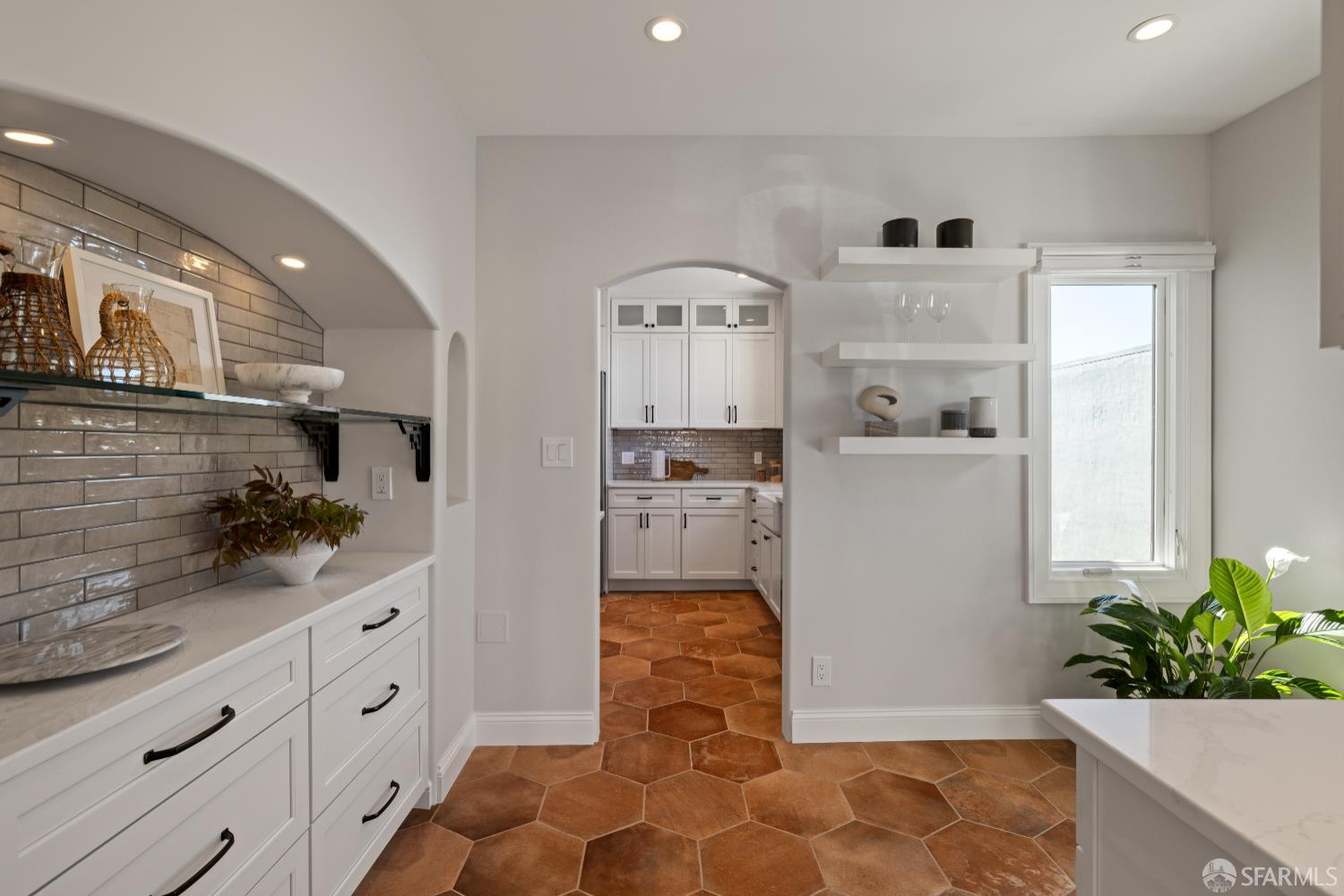 San Francisco, California 94127, United States, 4 Bedrooms Bedrooms, ,2 BathroomsBathrooms,Residential,Pending,232389