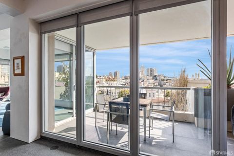 Property photo of 1070 Green Street 302, San Francisco, CA 94133