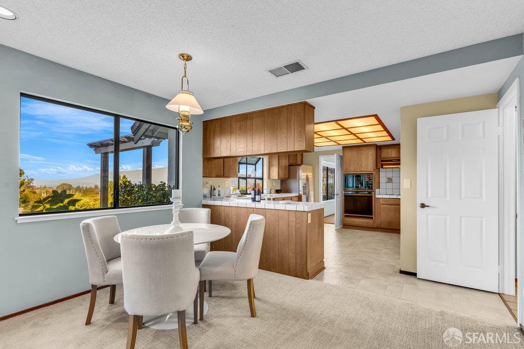 San Ramon, California 94583, United States, 4 Bedrooms Bedrooms, ,3 BathroomsBathrooms,Residential,Active,254073