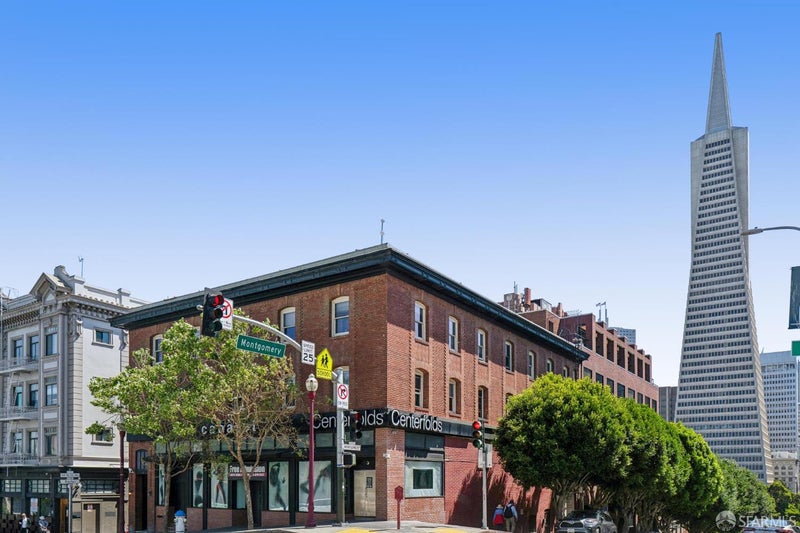 381 Broadway