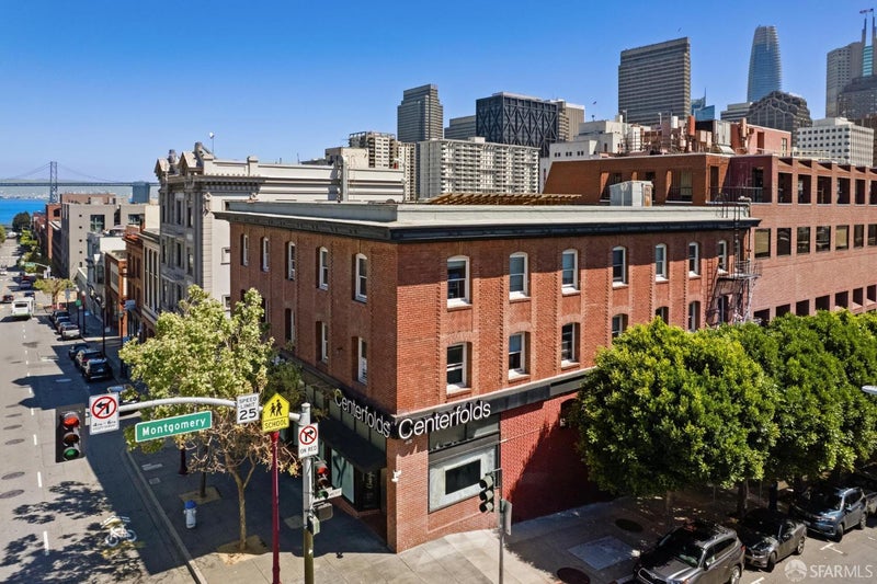 381 Broadway