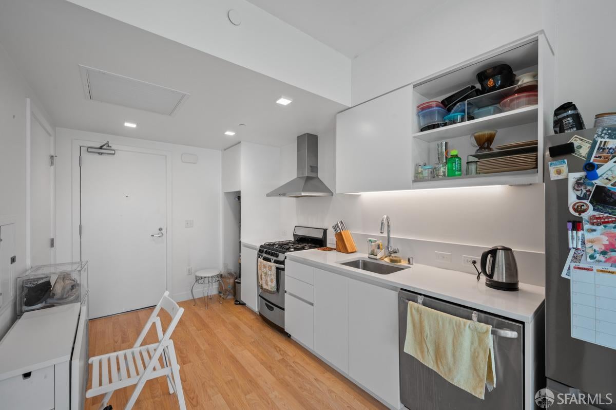 1545 Pine Street 410