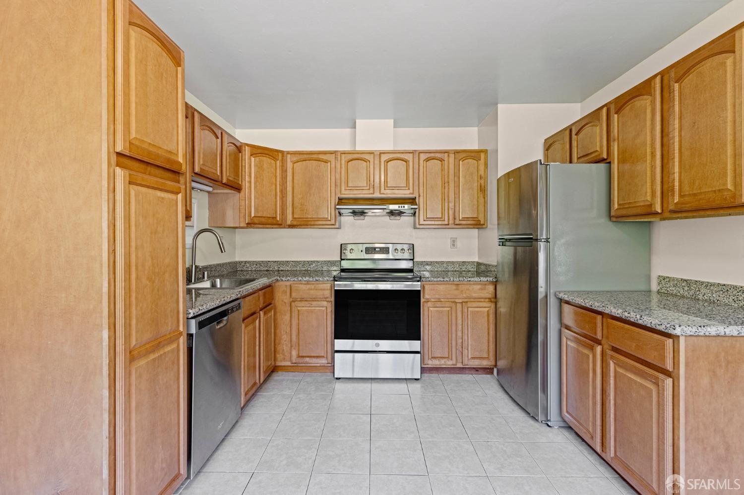 MLS: 425019592