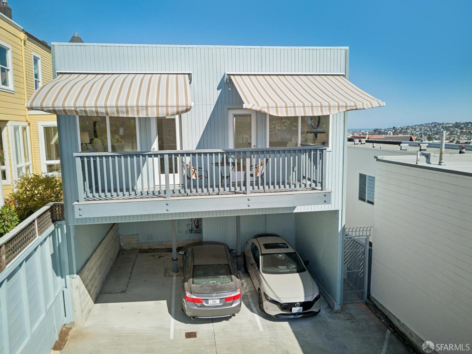 30 Fair Oaks Street