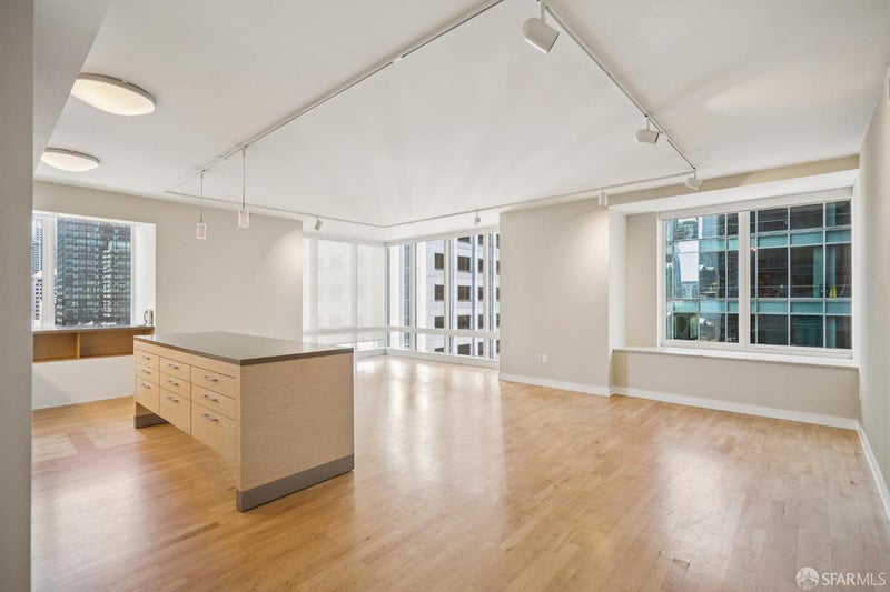 301 Mission Street 16A