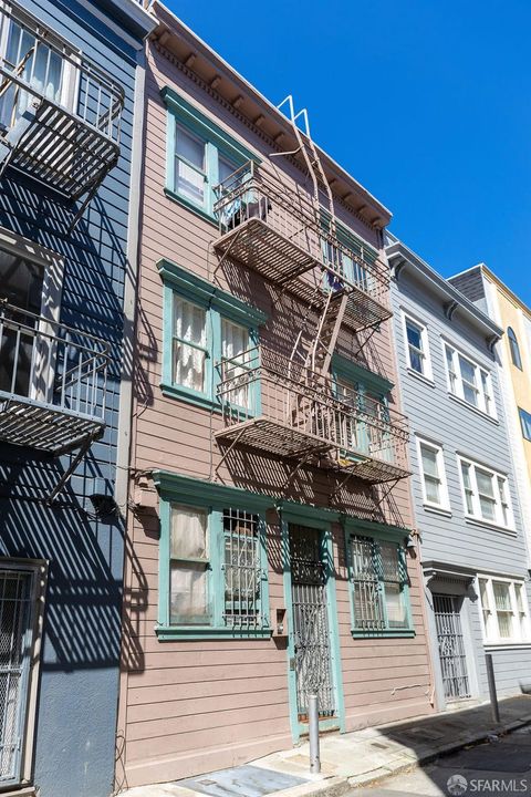 7 Varennes Street, San Francisco, CA 94133 - #: 425069372