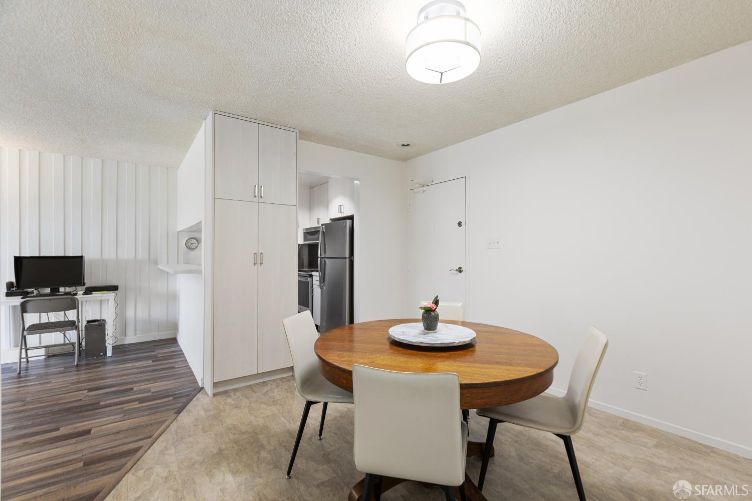 65 Ora Way 103C