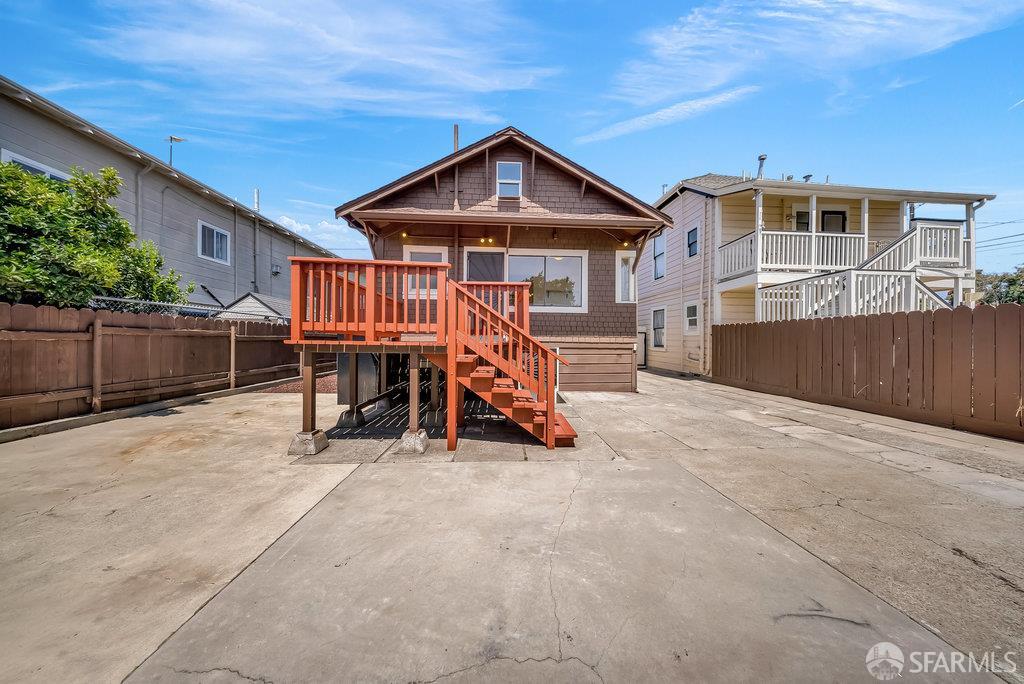 Alameda, California 94501, United States, 1 Bedroom Bedrooms, ,3 BathroomsBathrooms,Residential,Active,168041