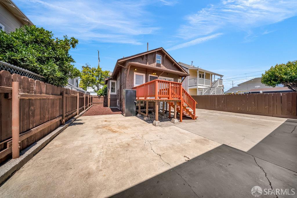 Alameda, California 94501, United States, 1 Bedroom Bedrooms, ,3 BathroomsBathrooms,Residential,Active,168041