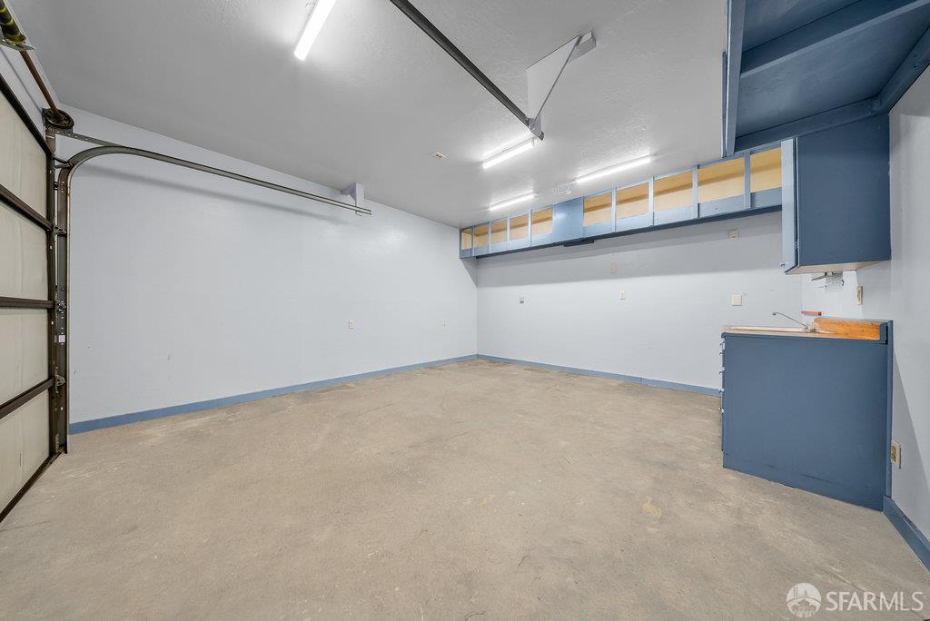 Alameda, California 94501, United States, 1 Bedroom Bedrooms, ,3 BathroomsBathrooms,Residential,Active,168041