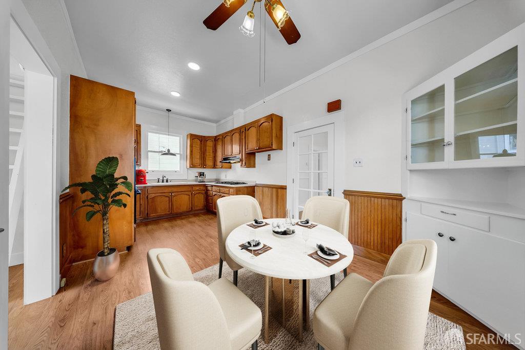 Alameda, California 94501, United States, 1 Bedroom Bedrooms, ,3 BathroomsBathrooms,Residential,Active,168041