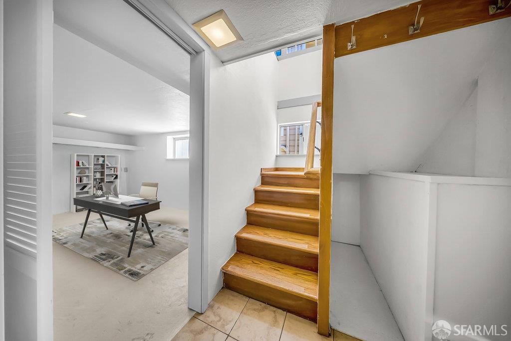 Alameda, California 94501, United States, 1 Bedroom Bedrooms, ,3 BathroomsBathrooms,Residential,Active,168041