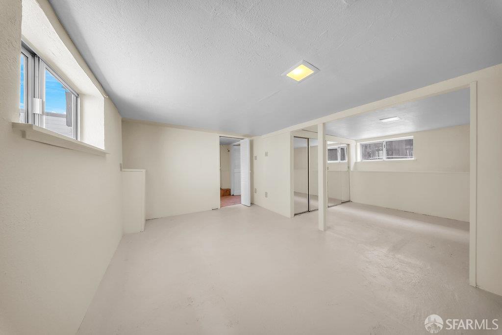 Alameda, California 94501, United States, 1 Bedroom Bedrooms, ,3 BathroomsBathrooms,Residential,Active,168041