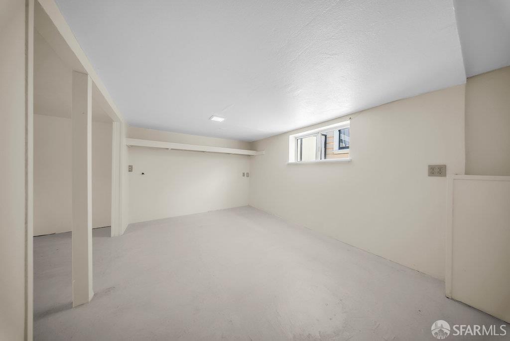 Alameda, California 94501, United States, 1 Bedroom Bedrooms, ,3 BathroomsBathrooms,Residential,Active,168041