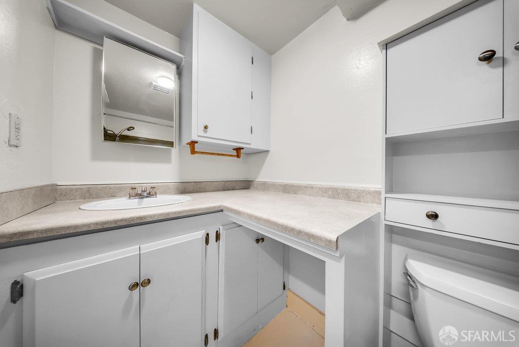 Alameda, California 94501, United States, 1 Bedroom Bedrooms, ,3 BathroomsBathrooms,Residential,Active,168041